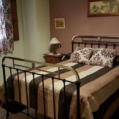 Apartamentos Rurales Tauro Cabezuela Del Valle Luaran gambar