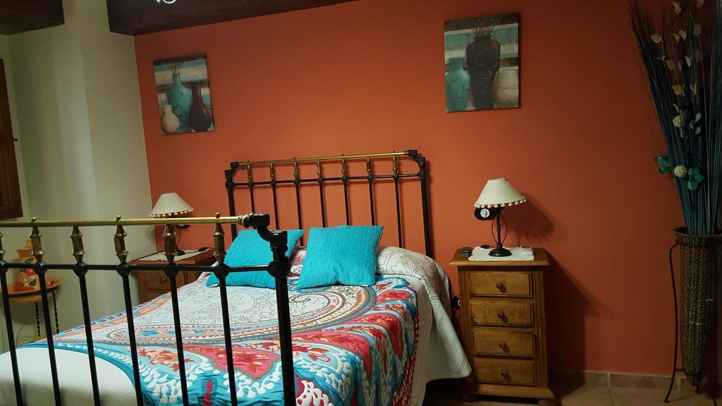 Apartamentos Rurales Tauro Cabezuela Del Valle Luaran gambar